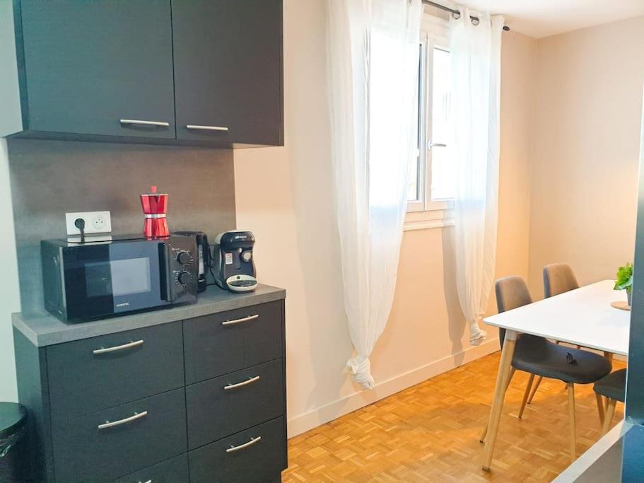 Cosy Mure 4Ch - Stationnement Gratuit Pau Exterior foto