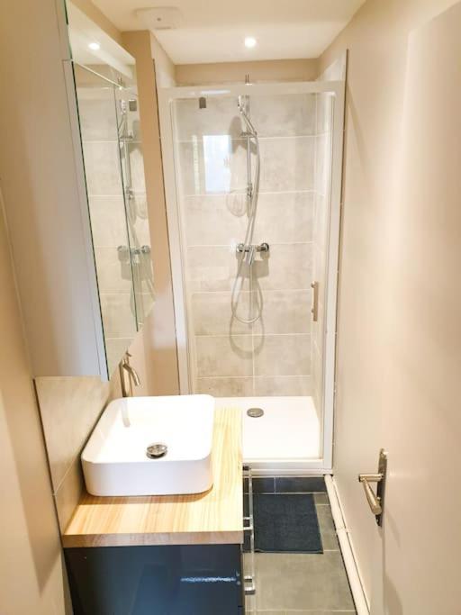 Cosy Mure 4Ch - Stationnement Gratuit Pau Exterior foto